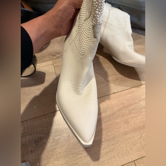 Dolce Vita Angel Pearl Booties, sz 9.5 - Picture 9 of 16